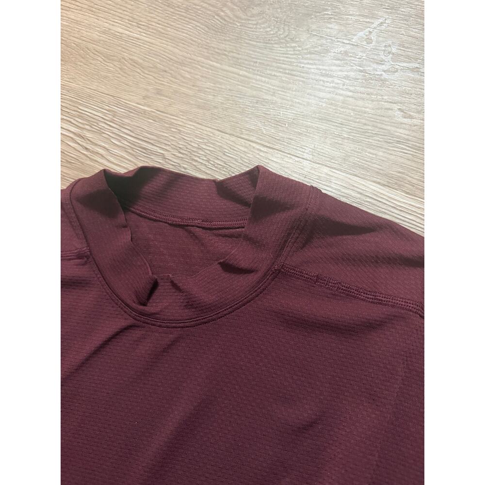 Lululemon Metal Vent Tech Training Shirt Burgundy Athletic Men's Size XL - Picture 3 of 4